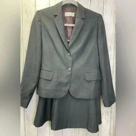 Calvin Klein skirt suit size 8p Color Black with pin stripe pattern/Work/Career - Picture 2 of 16